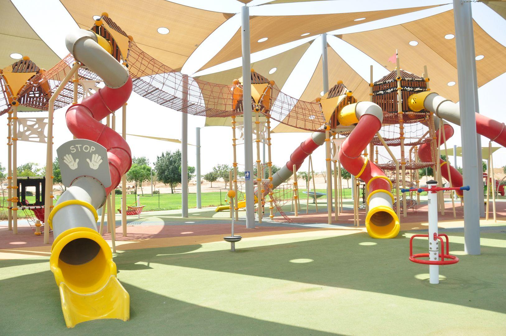 מתקני משחקים | פרויקט פארק נחל באר שבע | מתקן טיפוס ומגלשות אתגרי | מתקני שעשועים