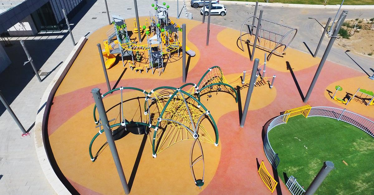 מתקני משחקים | פארק ספורטק באר שבע | מתחם גן שעשועים | מתקני שעשועים